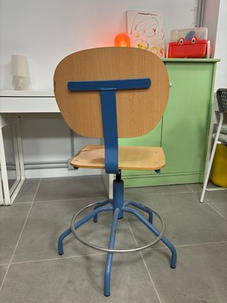 Silla de colegio madera y metal