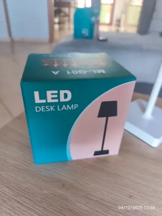 Lampada da tavolo LED dimmerabile BIANCA NUOVA