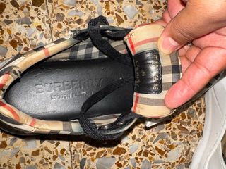 Zapatillas Burberry Talla 36