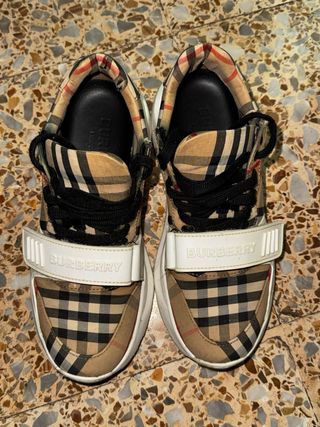 Zapatillas Burberry Talla 36