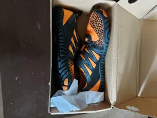 Zapatillas Hobibear Naranja y Negro