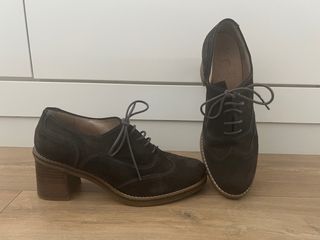 Zapatos Oxford tacón marrón Talla 38