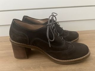 Zapatos Oxford tacón marrón Talla 38