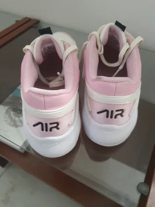 Zapatillas Nike Air Max rosas y blancas