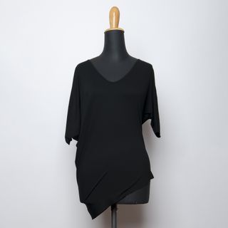 Top asimmetrico Three Dots Viscosa tg S Nero