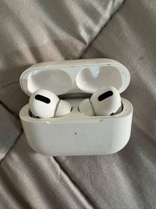 Apple AirPods Pro - Estuche de Carga
