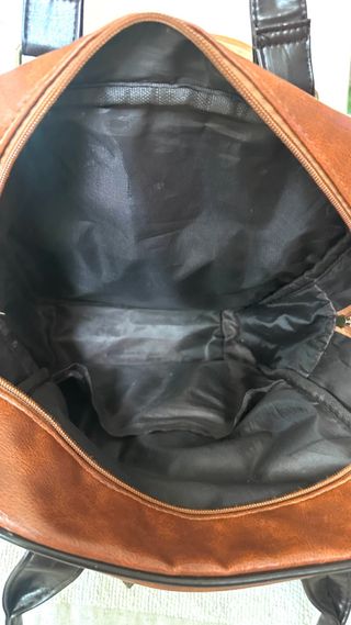 Mochila de cuero marrón