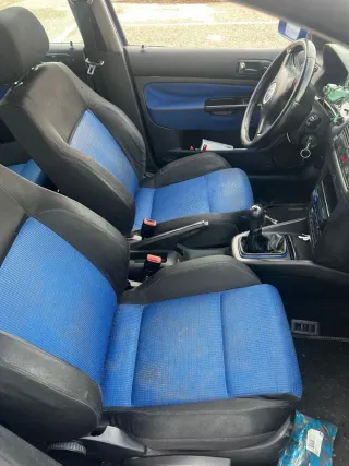 Volkswagen Golf 2003