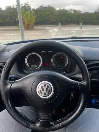 Volkswagen Golf 2003