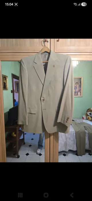 Traje de hombre beige