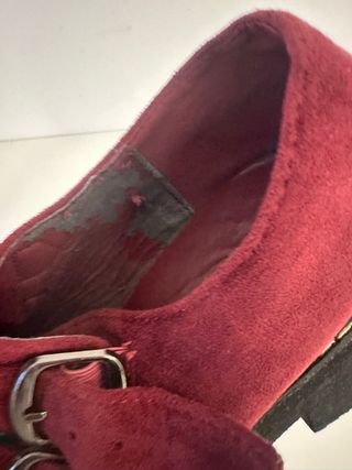 Zapatos plataforma vino tinto con hebillas