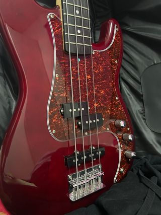 Bajo Harley Benton 4 cuerdas Precision Bass,