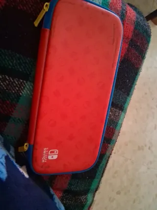 Funda Nintendo Switch Roja