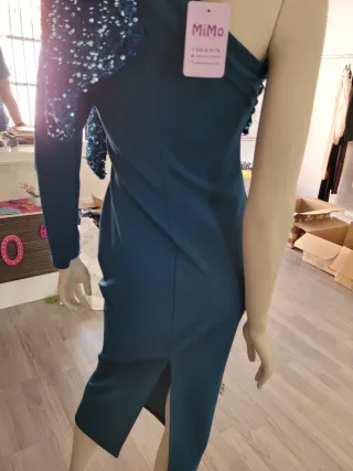 Vestido fiesta azul con lentejuelas