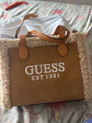 Bolso de ante con borreguito