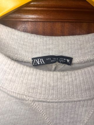 Conjunto jersey y falda Zara