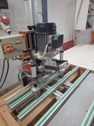 Bisagradora UniHolz Trifásica