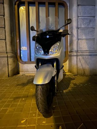 YAMAHA XMAX 250cc