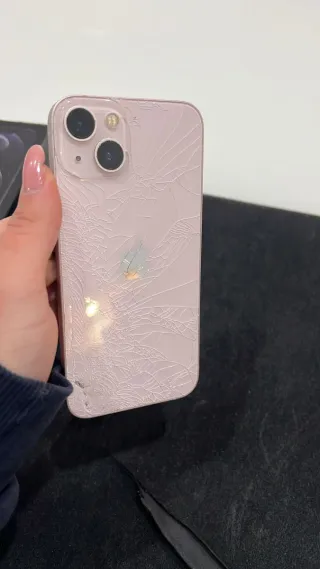 iPhone 13 Rosa Back cover rotta