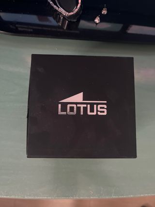 Reloj Lotus Dorado