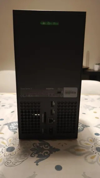 Xbox Series X 1TB + 2 Mandos