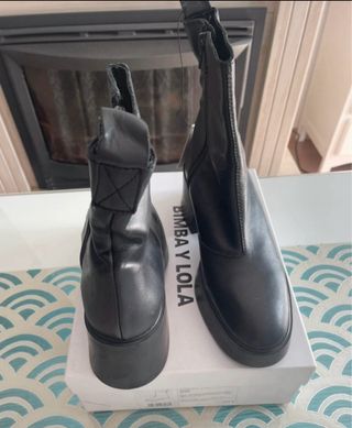Botas Bimba y Lola Piel Negras