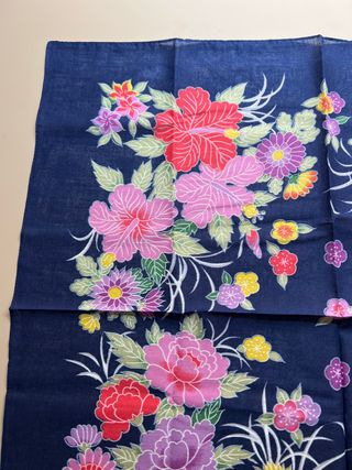 Pañuelo japonés Aizome floral nuevo