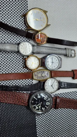 Lote de relojes varios carga manual funcionan