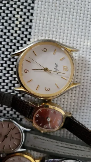 Lote de relojes varios carga manual funcionan