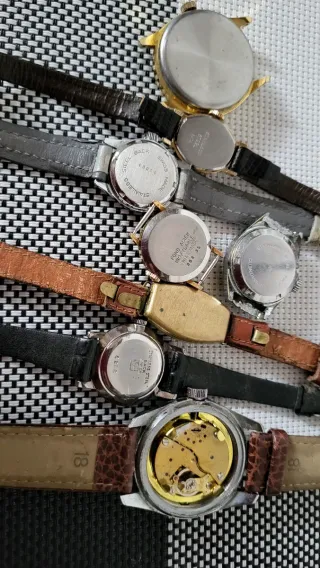 Lote de relojes varios carga manual funcionan