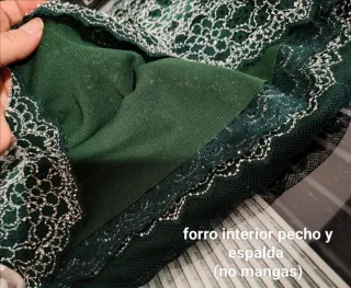 1 Blusa verde botella M/L encaje