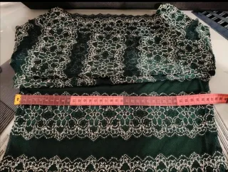 1 Blusa verde botella M/L encaje