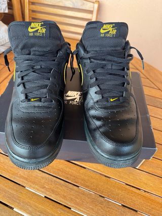Nike Air Force 1 '07 Scarpe Nero Oro