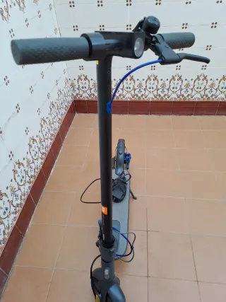 Patín Eléctrico Xiaomi Scooter 3 con cargador.