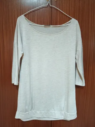 Camiseta Pull&Bear manga tres cuartos beige
