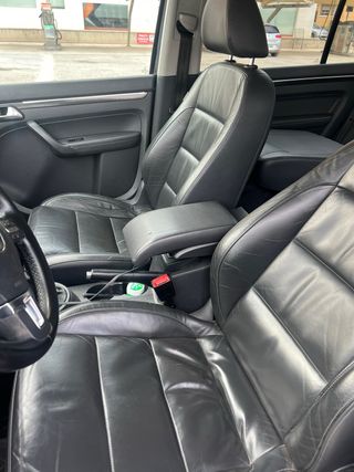 Volkswagen Touran 2012