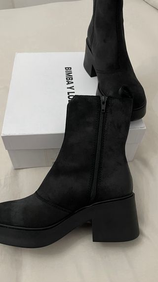 Botas Bimba y Lola Piel Ante Negras