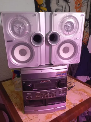 Equipo de Sonido Pioneer Plata