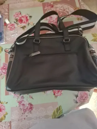 Bolso Fila Negro y Plateado