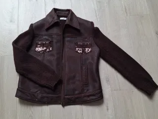 Chaqueta marrón mangas lana