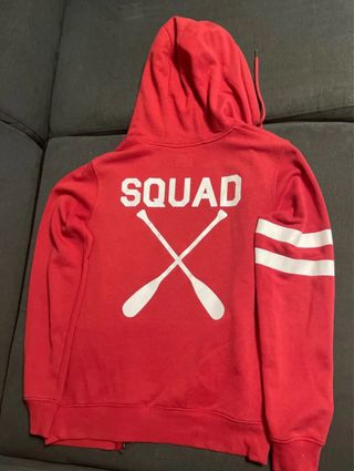 Chaqueta roja con capucha con estilo - Talla S