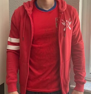 Chaqueta roja con capucha con estilo - Talla S