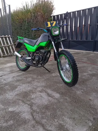 Moto Suzuki 49cc Verde