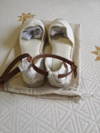 Alpargatas bordadas Anna Field mujer