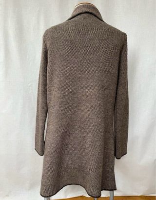 Chaqueta de lana beige y marrón