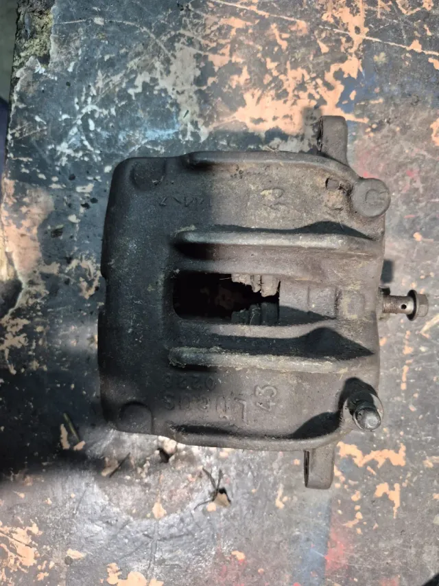 Pinza Freno Soporte Terrano 2 Lucas