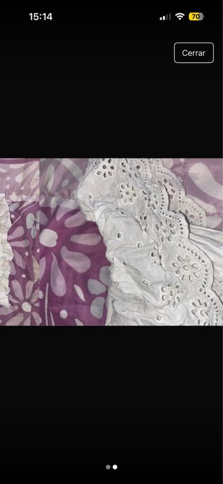 Top blanco con volantes y encaje