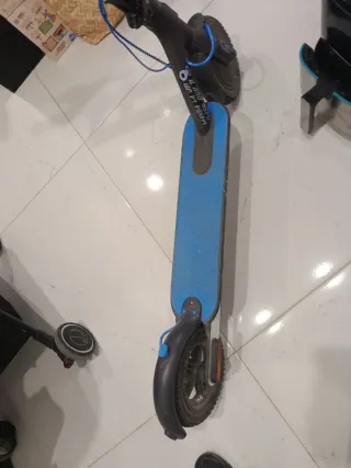 Patinete Eléctrico Azul