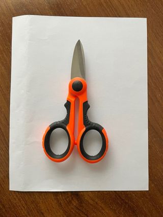 Tijeras de electricista con funda