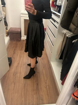 Falda polipiel con bolsillos